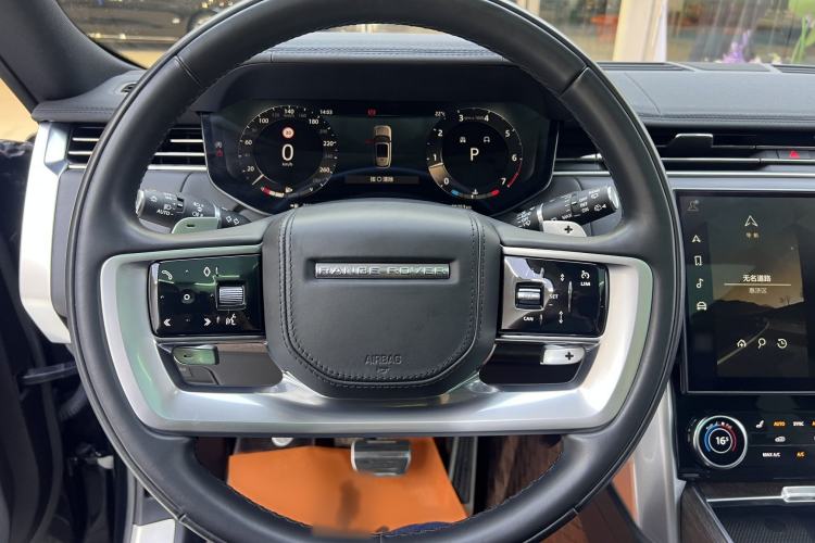 Used Land Rover Range 2023 3.0 L6 360 PS Grand Edition Interior 3