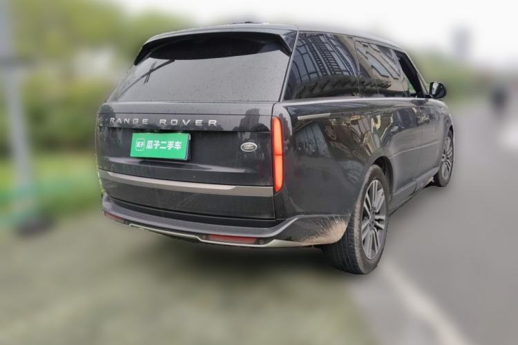 Used Land Rover Range 2023 Revised Version 3.0 L6 400 PS Extended Luxury Edition Rear Right 45 Deg