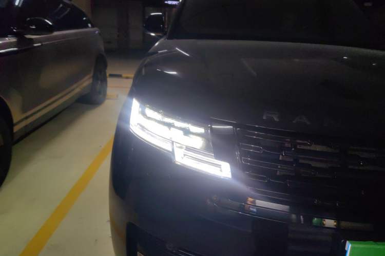 Used Land Rover Range 2023 Revised Version 3.0 L6 400 PS Extended Luxury Edition Right Front Headlight