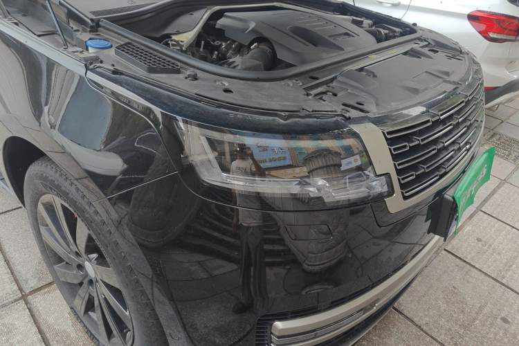 Used Land Rover Range 2023 3.0 L6 400 PS Prestige Seven-Seater Extended Version Right Front Headlight