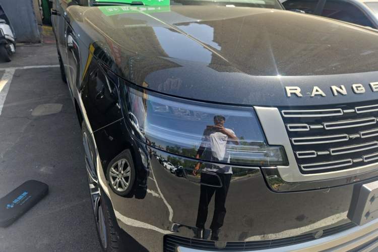 Used Land Rover Range 2023 3.0 L6 400 PS Prestige Seven-Seater Extended Version Right Front Headlight