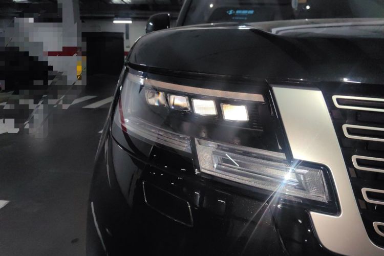 Used Land Rover Range 2023 3.0 L6 400 PS Prestige Seven-Seater Extended Version Right Front Headlight
