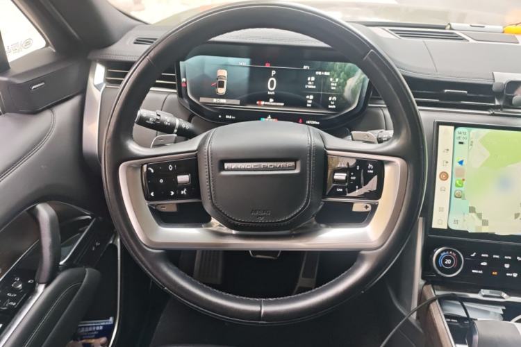 Used Land Rover Range 2023 3.0 L6 360 PS Grand Edition Steering Wheel