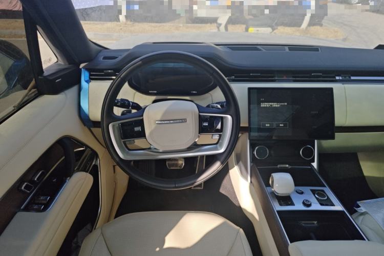 Used Land Rover Range 2023 Revised Version 3.0 L6 400 PS Extended Luxury Edition Steering Wheel