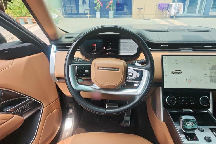 Used Land Rover Range 2023 Revised Version 3.0 L6 400 PS Extended Luxury Edition Steering Wheel