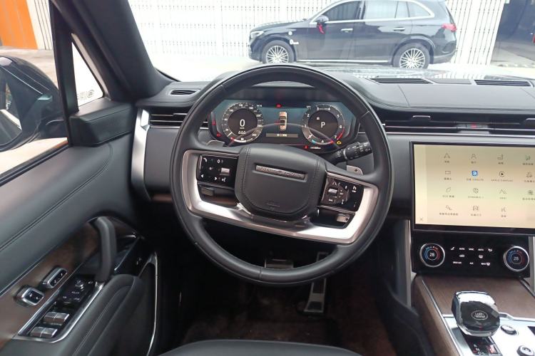 Used Land Rover Range 2023 3.0 L6 400 PS Extended Long-Wheelbase Version Steering Wheel