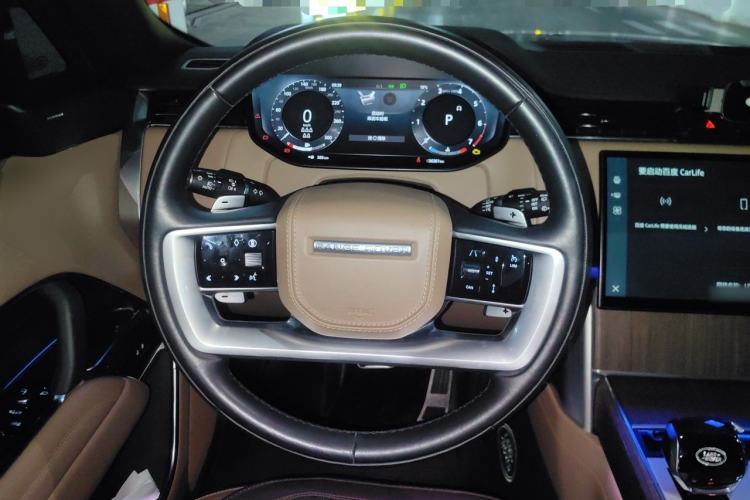 Used Land Rover Range 2023 3.0 L6 400 PS Prestige Seven-Seater Extended Version Steering Wheel