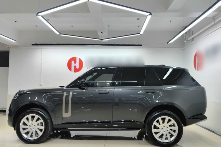 Used Land Rover Range 2023 3.0 L6 360 PS Grand Edition Exterior 5