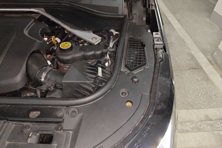 Used Land Rover Range 2023 3.0 L6 360 PS Grand Edition Engine Bay Left