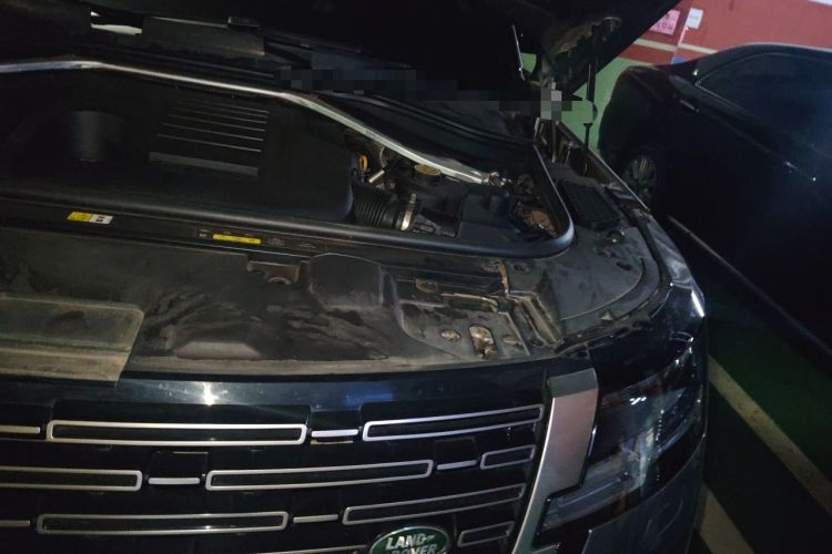 Used Land Rover Range 2023 Revised Version 3.0 L6 400 PS Extended Luxury Edition Engine Bay Left
