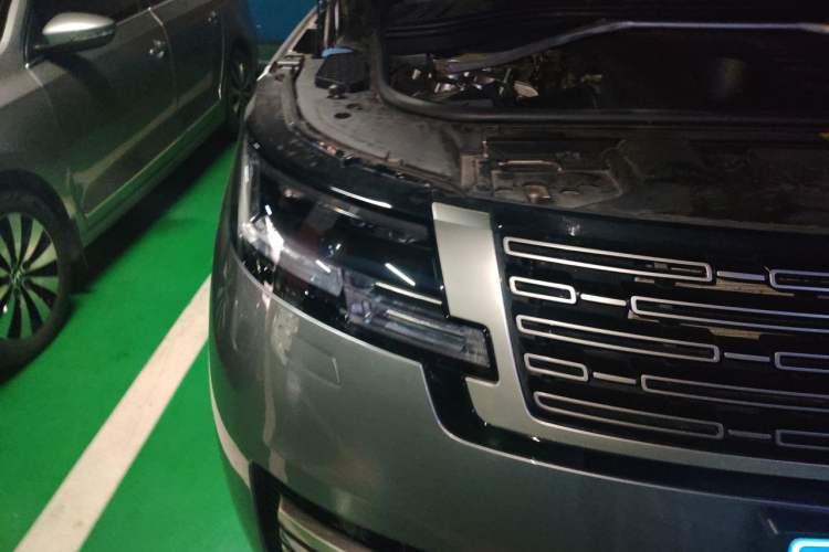 Used Land Rover Range 2023 Revised Version 3.0 L6 400 PS Extended Luxury Edition Right Front Headlight