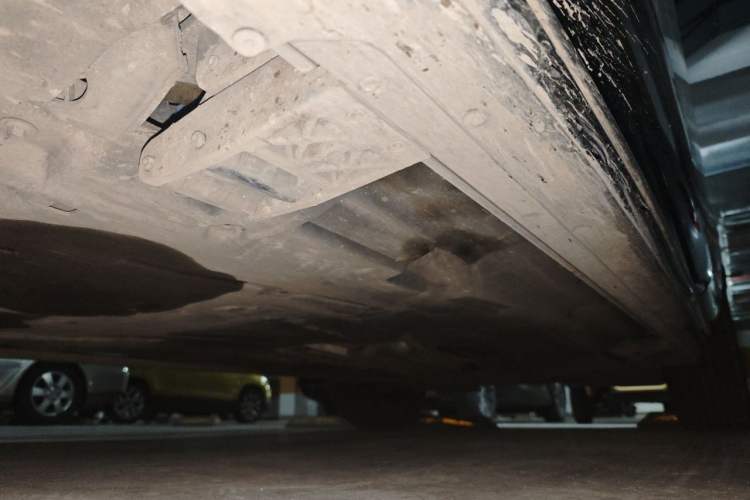 Used Land Rover Range 2023 3.0 L6 400 PS Prestige Seven-Seater Extended Version Chassis Front Left