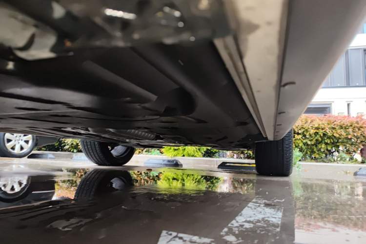 Used Land Rover Range  Chassis Front Left