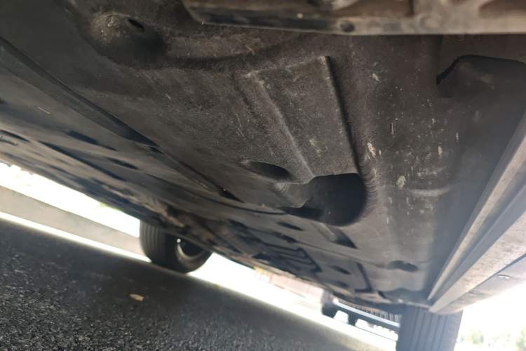 Used Land Rover Range 2023 3.0 L6 400 PS Prestige Seven-Seater Extended Version Chassis Front Left