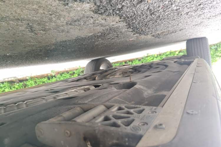 Used Land Rover Range 2023 3.0 L6 400 PS Extended Luxury Edition Chassis Front Right