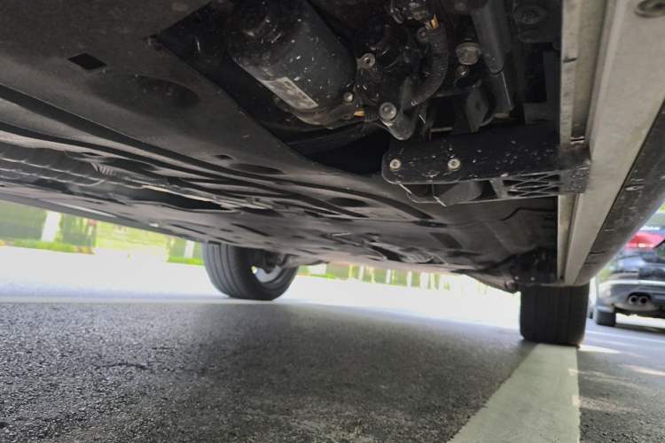 Used Land Rover Range 2023 3.0 L6 400 PS Prestige Seven-Seater Extended Version Chassis Rear Right