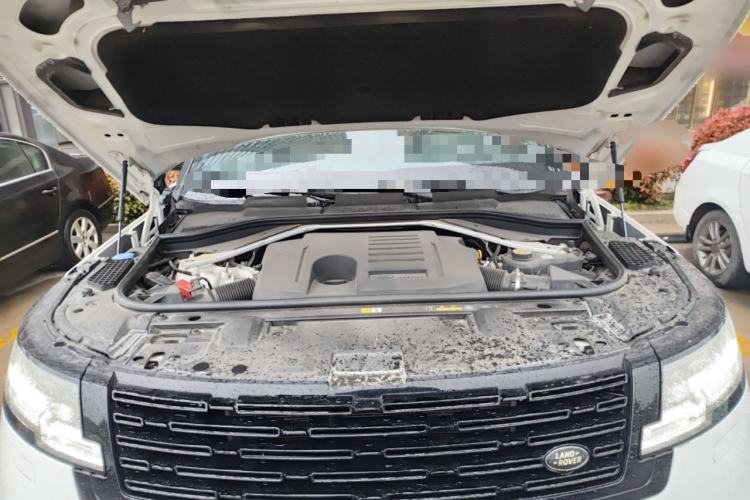 Used Land Rover Range  Engine Bay