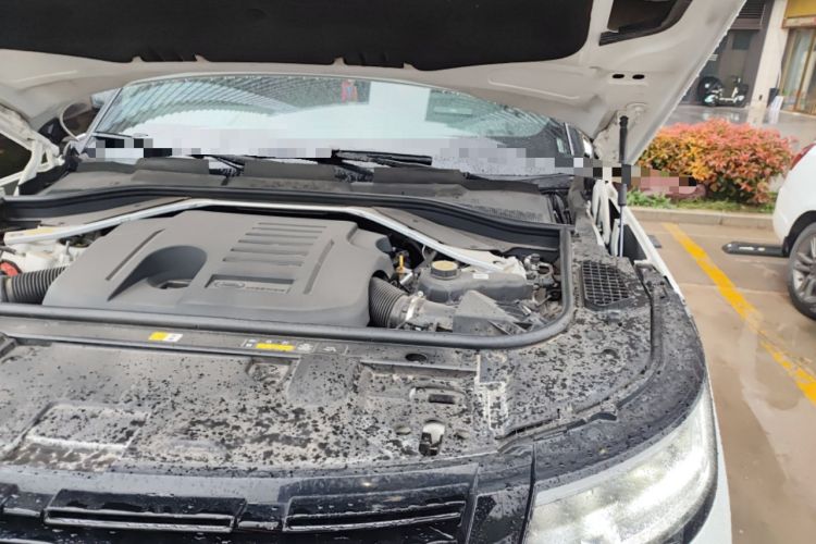 Used Land Rover Range  Engine Bay Left