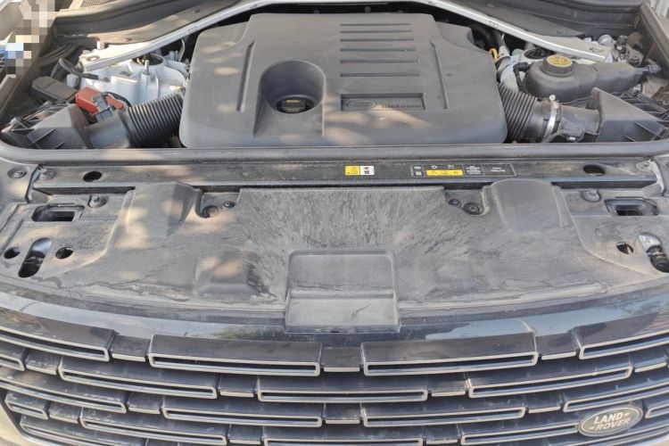 Used Land Rover Range 2023 3.0 L6 400 PS Prestige Seven-Seater Extended Version Engine Bay