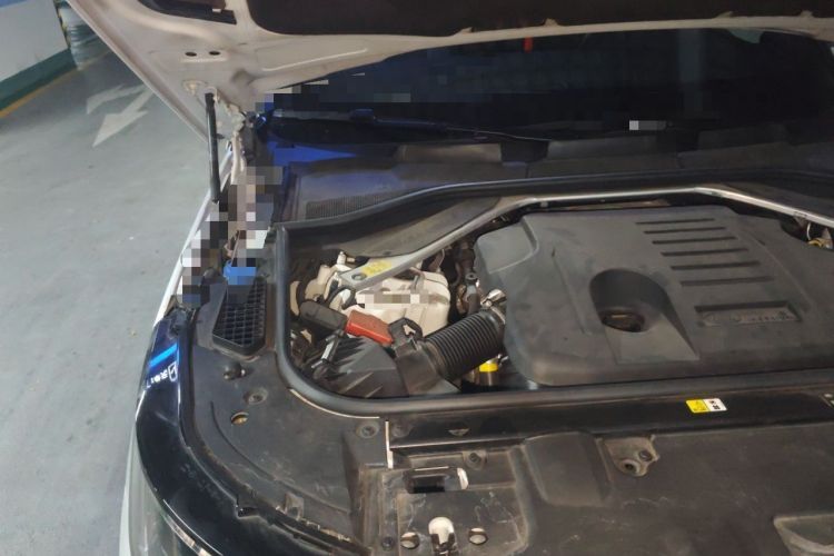 Used Land Rover Range 2023 3.0 L6 400 PS Prestige Seven-Seater Extended Version Engine Bay Right