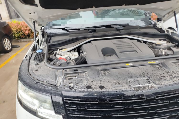 Used Land Rover Range  Engine Bay Right