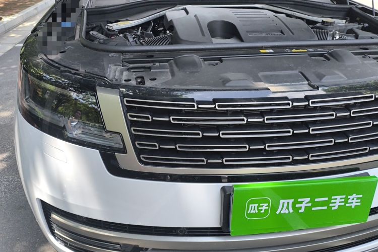 Used Land Rover Range 2023 3.0 L6 400 PS Prestige Seven-Seater Extended Version Engine Bay Right