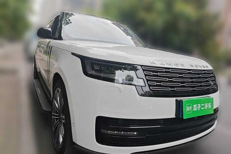 Used Land Rover Range 2023 3.0 L6 400 PS Extended Long-Wheelbase Version Front Right 45 Deg