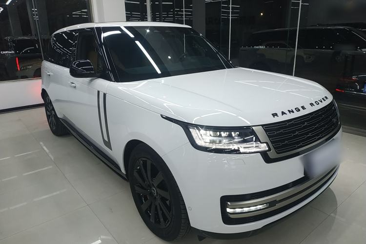 Used Land Rover Range 2023 3.0 L6 400 PS Prestige Seven-Seater Extended Version Front Right 45 Deg