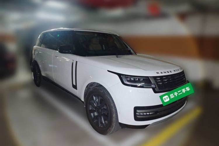 Used Land Rover Range 2023 3.0 L6 400 PS Prestige Seven-Seater Extended Version Front Right 45 Deg