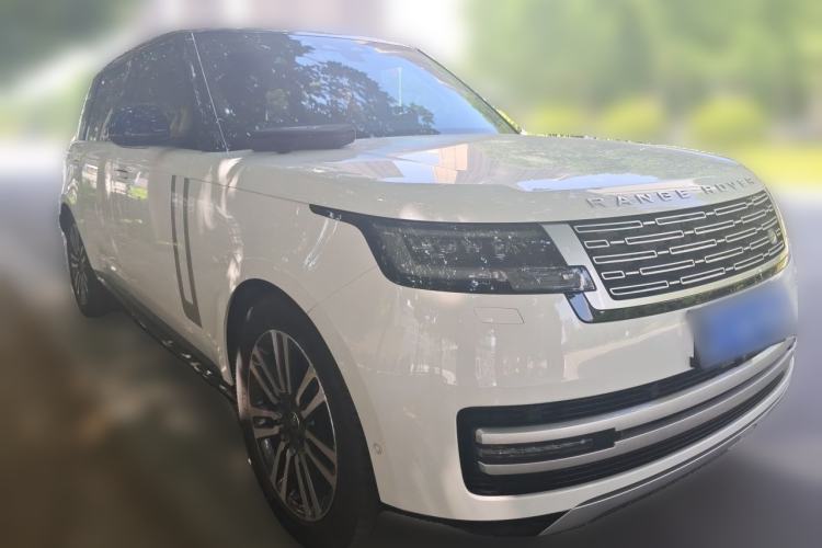 Used Land Rover Range 2023 Revised Version 3.0 L6 400 PS Extended Luxury Edition Front Right 45 Deg