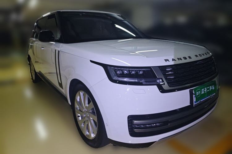 Used Land Rover Range 2023 3.0 L6 400 PS Prestige Seven-Seater Extended Version Front Right 45 Deg