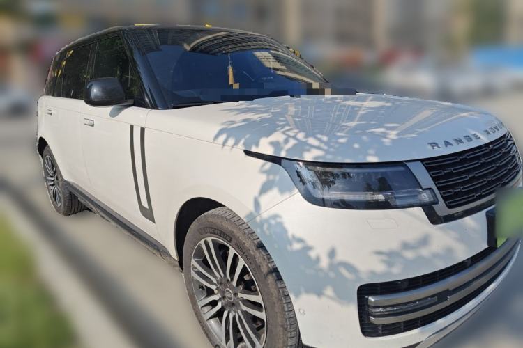 Used Land Rover Range 2023 3.0 L6 400 PS Prestige Seven-Seater Extended Version Front Right 45 Deg