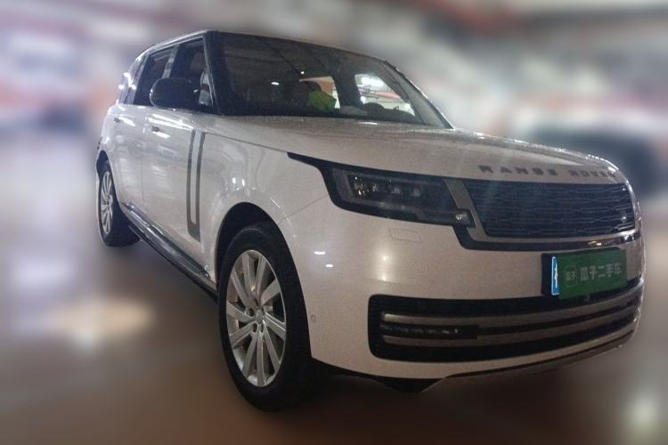 Used Land Rover Range 2023 3.0 L6 400 PS Prestige Seven-Seater Extended Version Front Right 45 Deg