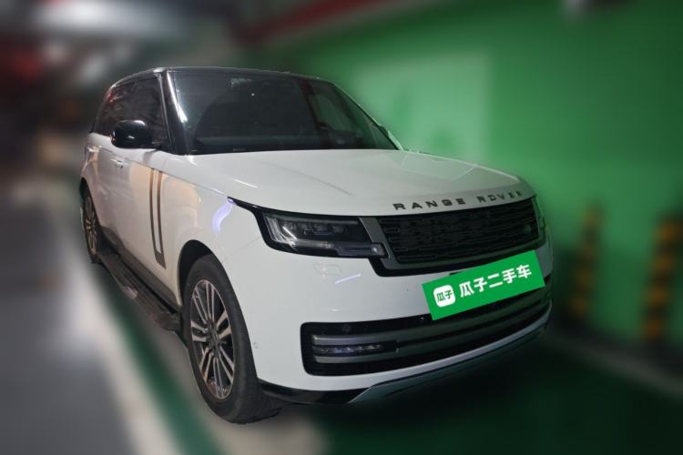 Used Land Rover Range 2023 Revised Version 3.0 L6 400 PS Extended Luxury Edition Front Right 45 Deg