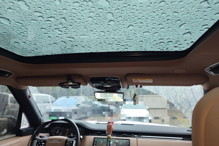 Used Land Rover Range  Headliner