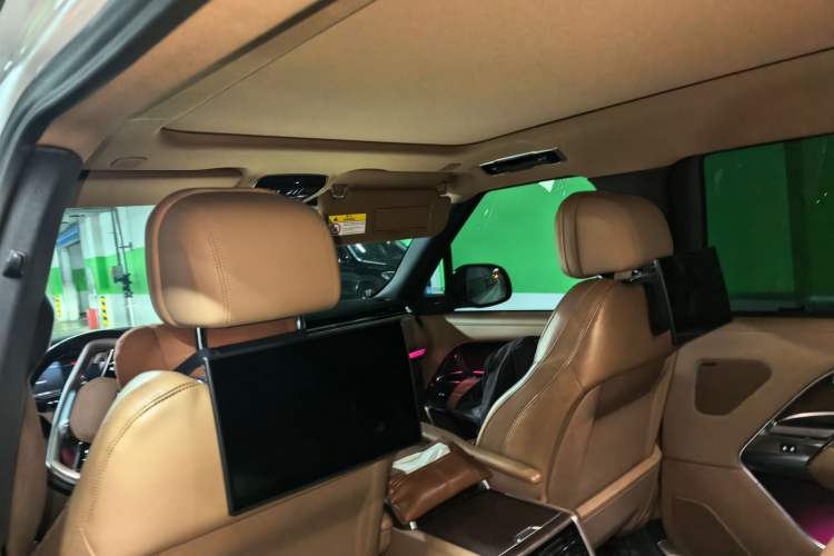 Used Land Rover Range 2023 Revised Version 3.0 L6 400 PS Extended Luxury Edition Headliner