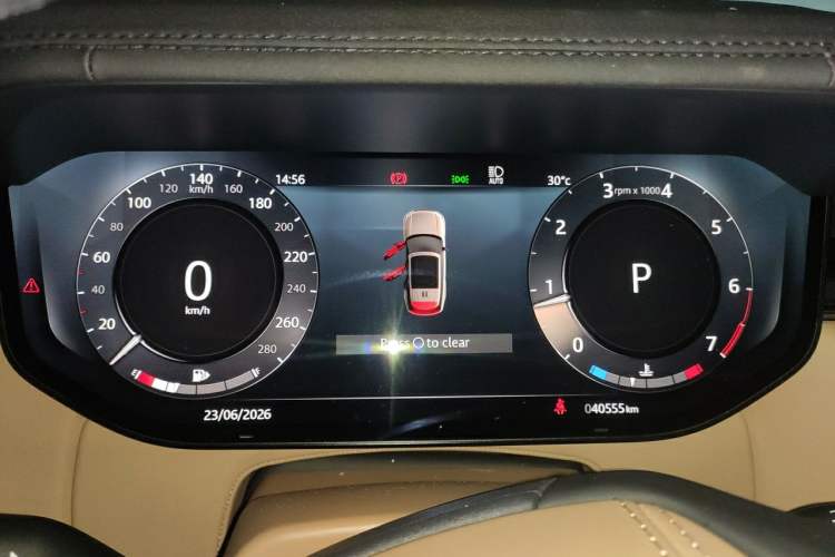 Used Land Rover Range 2023 3.0 L6 360 PS Grand Edition Instrument Cluster