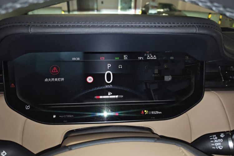 Used Land Rover Range 2023 3.0 L6 360 PS Grand Edition Instrument Cluster