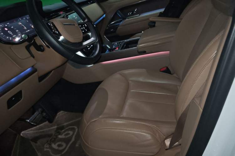 Used Land Rover Range 2023 Revised Version 3.0 L6 400 PS Extended Luxury Edition Left Front Seat