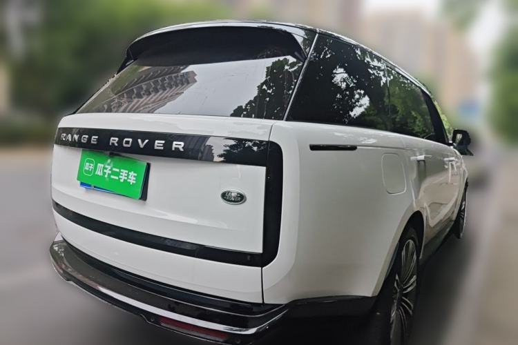 Used Land Rover Range 2023 3.0 L6 400 PS Extended Long-Wheelbase Version Rear Right 45 Deg