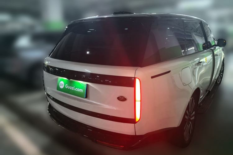 Used Land Rover Range 2023 Revised Version 3.0 L6 400 PS Extended Luxury Edition Rear Right 45 Deg