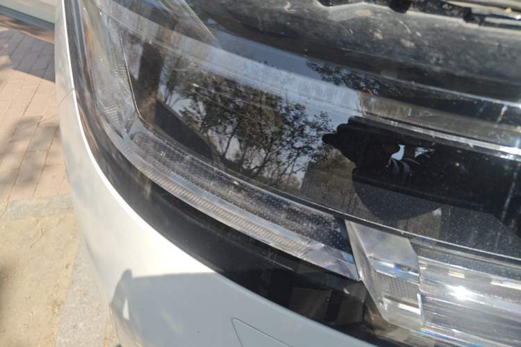 Used Land Rover Range 2023 3.0 L6 360 PS Grand Edition Right Front Headlight