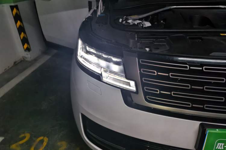 Used Land Rover Range 2023 Revised Version 3.0 L6 400 PS Extended Luxury Edition Right Front Headlight
