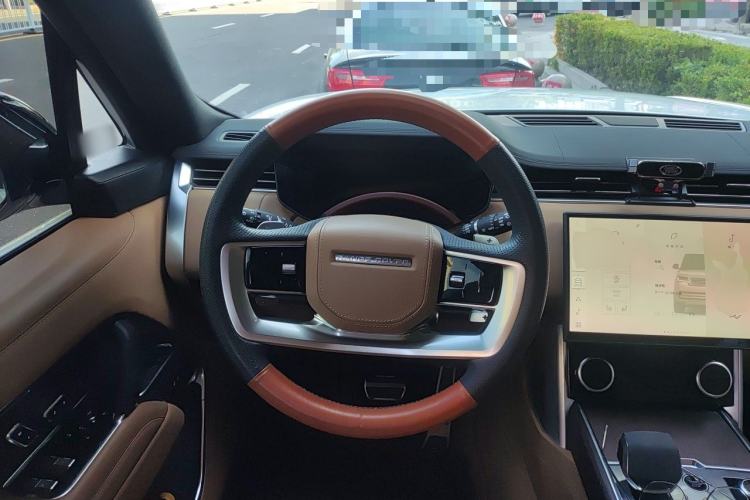 Used Land Rover Range 2023 3.0 L6 400 PS Prestige Seven-Seater Extended Version Steering Wheel