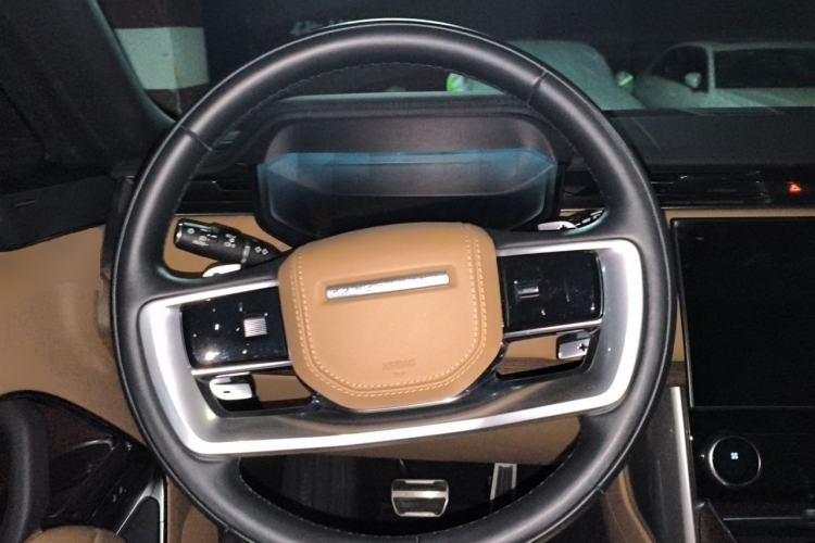Used Land Rover Range 2023 3.0 L6 400 PS Prestige Seven-Seater Extended Version Steering Wheel