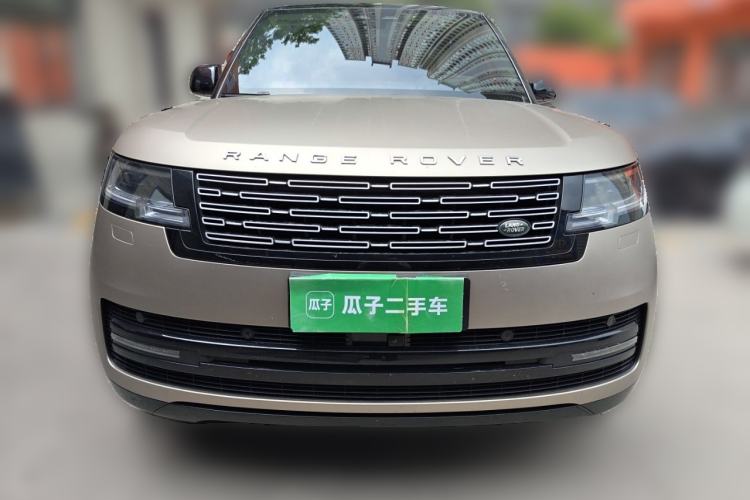 Used Land Rover Range 2023 4.4 V8 530 PS First Edition Front