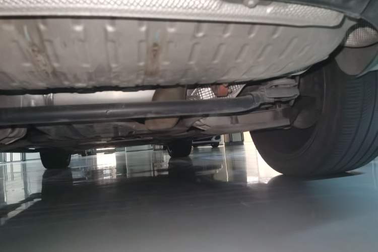 Used Land Rover Range 2024 3.0 L6 400 PS Extended Luxury Edition Chassis Front