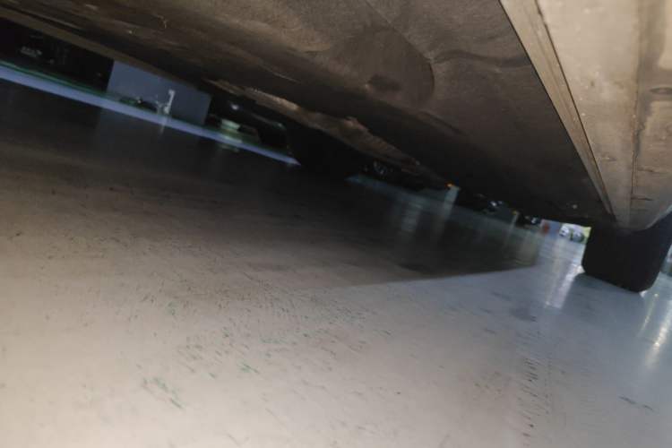 Used Land Rover Range 2024 3.0 L6 400 PS Prestige Extended Version 7-Seater Chassis Front Left