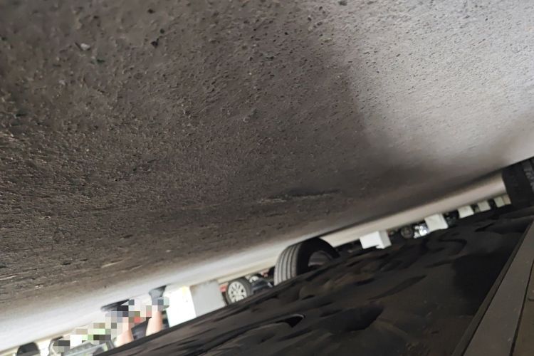 Used Land Rover Range 2024 3.0 L6 400 PS Prestige Extended Version 7-Seater Chassis Front Right