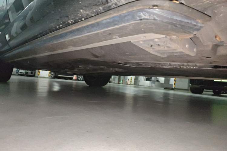 Used Land Rover Range 2024 3.0 L6 400 PS Prestige Extended Version 7-Seater Chassis Front Right